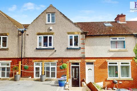 3 bedroom terraced house for sale, Longfield Avenue, Northowram, Halifax