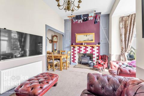 3 bedroom detached house for sale, Burnley Road, Edenfield