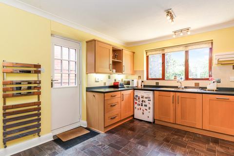 undefined, Five Acres, Kings Langley, WD4