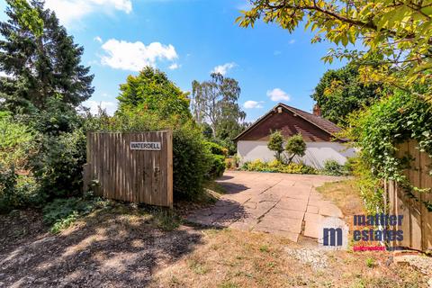 undefined, Lane End, Hatfield