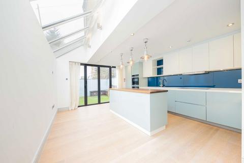 5 bedroom terraced house to rent, Musard Road, London W6