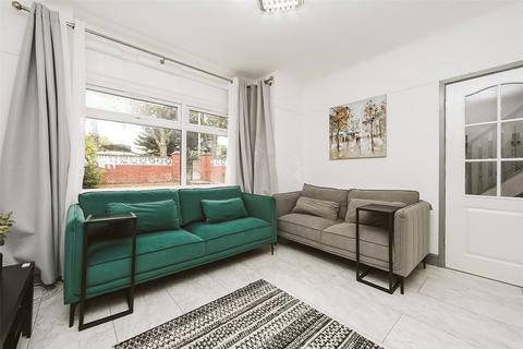 undefined, Lower Breck Road, Liverpool, Merseyside, L6
