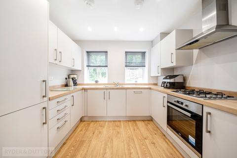 5 Cromwell Close, Brighouse, HD6 3BH