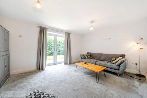 5 Cromwell Close, Brighouse, HD6 3BH