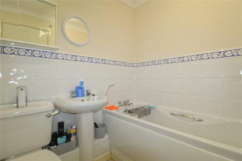 15 Taylors View, Trowbridge, BA14 8TG