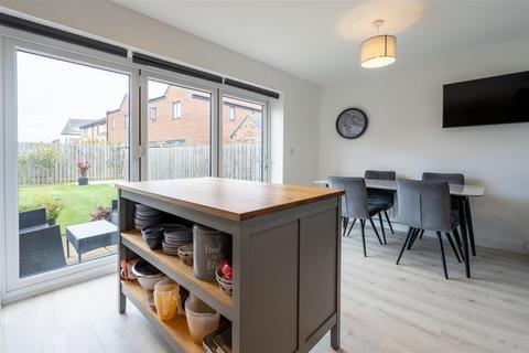 4 bedroom terraced house for sale, Willow Way, Ellington, Morpeth