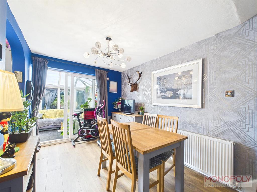 CAM03815 G0-PR0321-STILL025.jpg