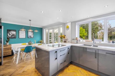 4 bedroom detached house for sale, Park Avenue, Spalding