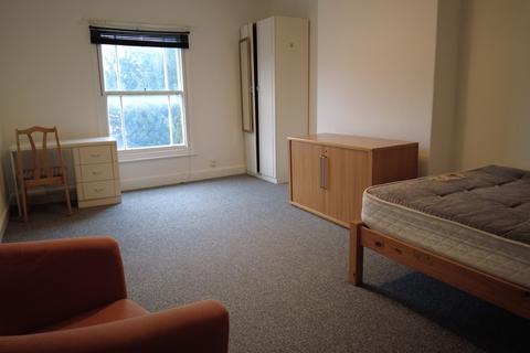 undefined, Student Housing, Lincoln LN5
