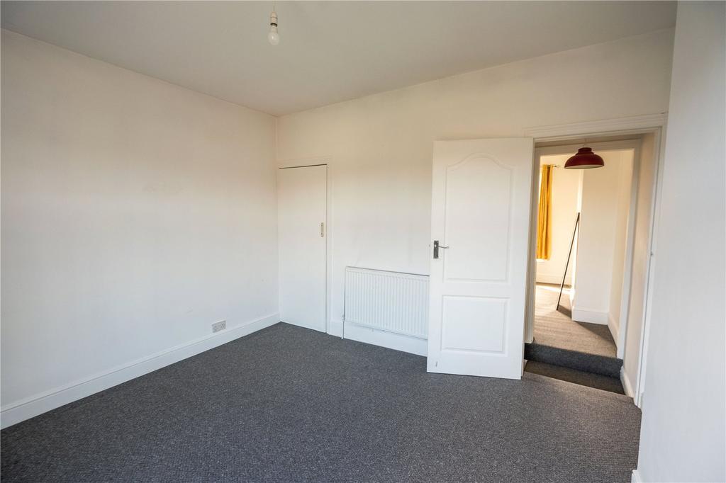 Bedroom 2 (2)