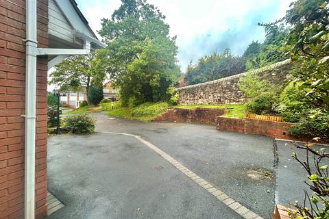 18 Eton Close, Dudley, DY3 1BU