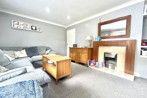 18 Eton Close, Dudley, DY3 1BU