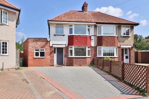 5 bedroom semi-detached house for sale, Highbury Close, New Malden