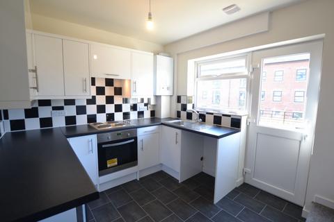 2 bedroom terraced house to rent, Allen Street, Macclesfield SK11
