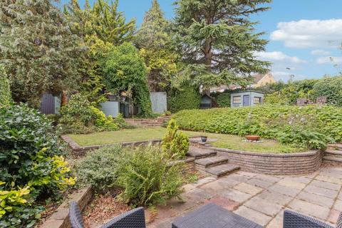 3 bedroom semi-detached house for sale, Manor Crescent, Hitchin, SG4