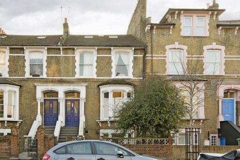 2 bedroom flat for sale, Amhurst Road, Hackney, London, E8