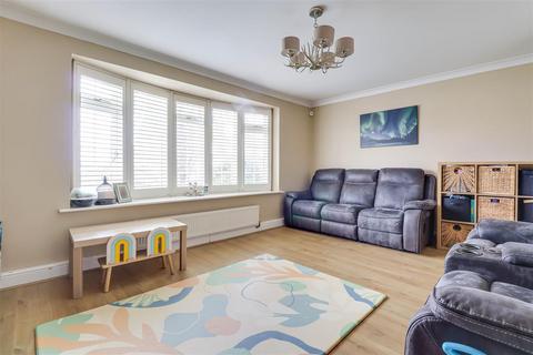 undefined, Langford Crescent, Benfleet SS7