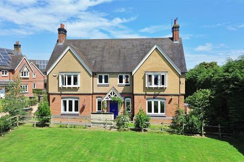 5 bedroom detached house for sale, The Rickyard, Rugby CV23