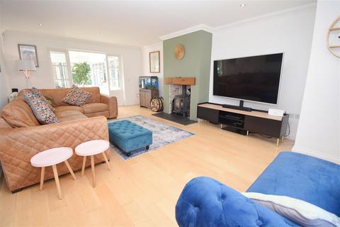 5 bedroom detached house for sale, The Rickyard, Rugby CV23