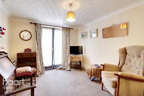 1 bedroom retirement property for sale, Riverdene Road, Ilford