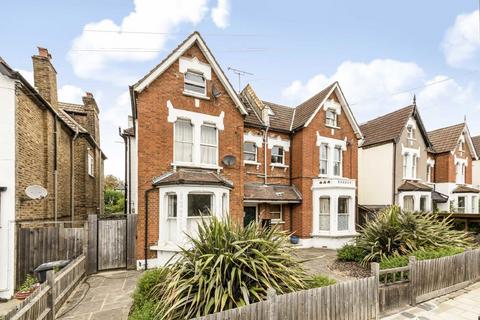 Hopton Road, London SW16