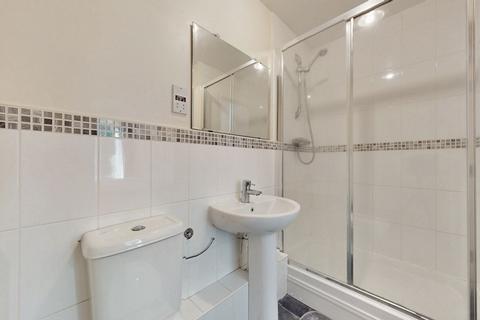 2 bedroom flat to rent, Phoenix Court, Chertsey Road, Lower Feltham, TW13