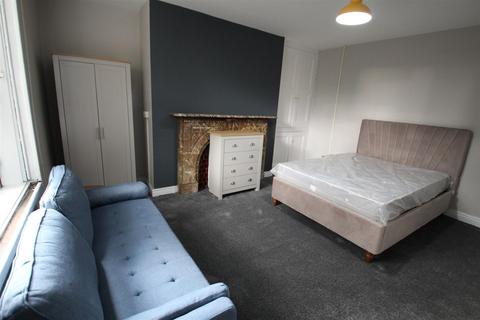 undefined, Norwood Grove, Hyde Park, Leeds, LS6 1DT