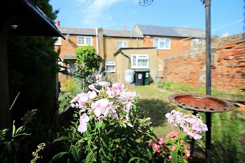 2 bedroom terraced house for sale, High Street, Bedmond