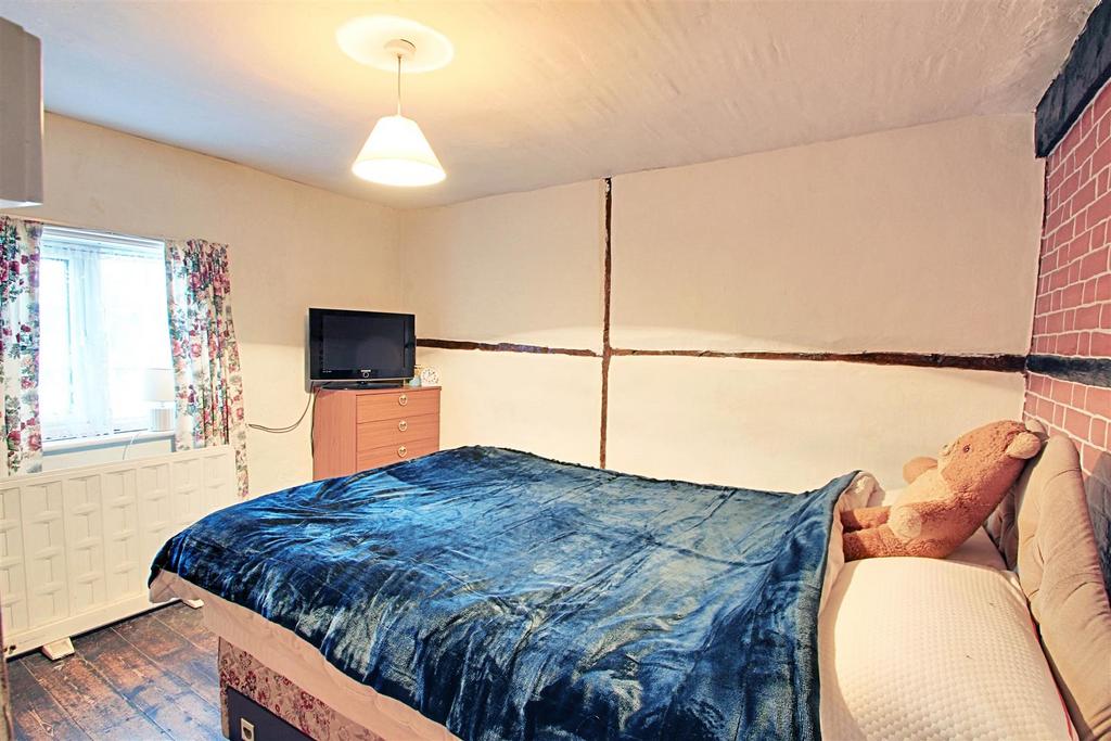 Bedroom 2.jpg