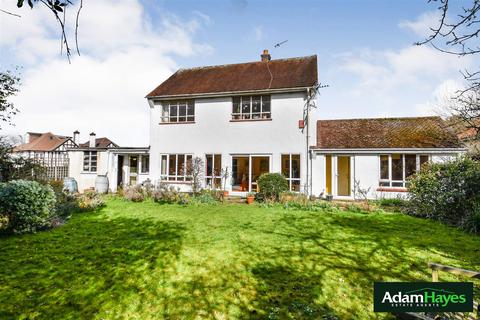 48 Hillcourt Avenue, London, N12 8HA