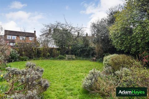 48 Hillcourt Avenue, London, N12 8HA