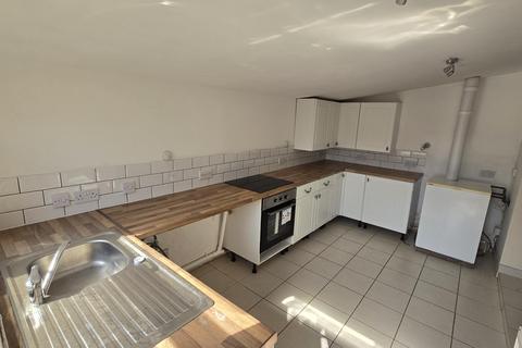 3 bedroom semi-detached house to rent, Grove Lane, Sutton Coldfield, Sutton Coldfield, B76