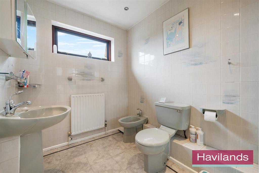 Ashwood Lodge-3.jpg