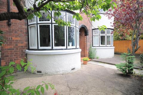 4 bedroom detached house for sale, Newcastle Road, Stone