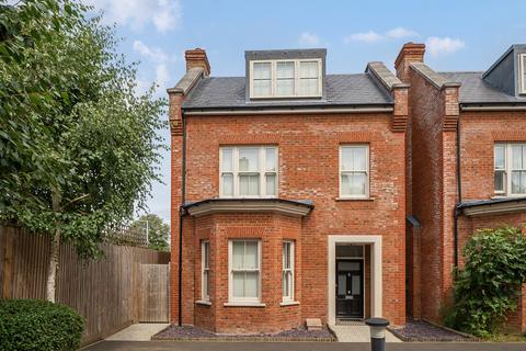 undefined, Avery Close, Beckenham