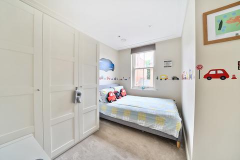 3 Avery Close, Beckenham, BR3 1EL