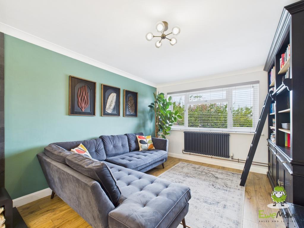 Ewe Move Basingstoke Avon Road Sitting Room