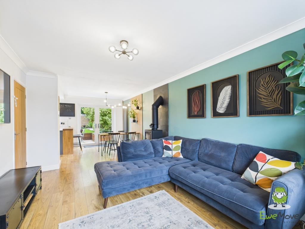 Ewe Move Basingstoke Avon Road Sitting Room