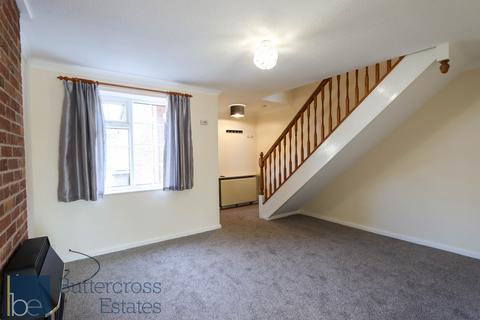 2 bedroom terraced house to rent, Walker Close, Newark, NG24 4BP