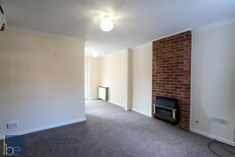 2 bedroom terraced house to rent, Walker Close, Newark, NG24 4BP