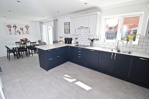 undefined, Ampthill Road, Flitwick