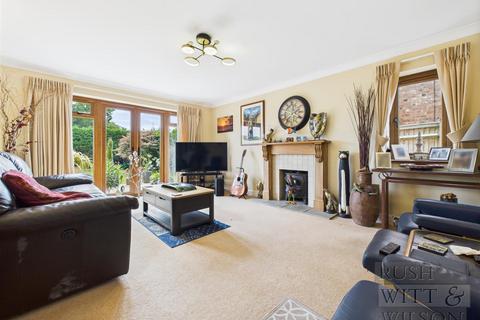 undefined, Catsfield Road, Ninfield, Battle