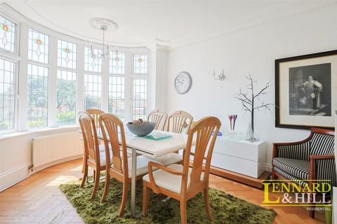 undefined, Wood View, Grays RM16