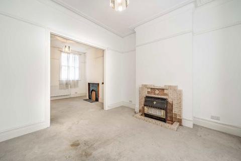 3 bedroom terraced house for sale, Rosebery Road, London SW2