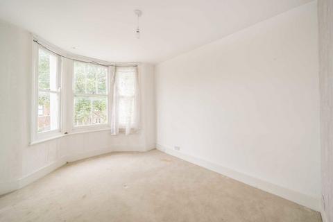 3 bedroom terraced house for sale, Rosebery Road, London SW2