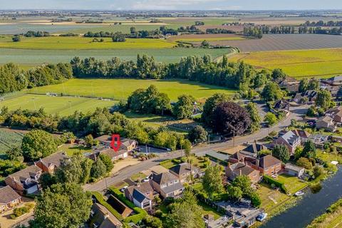 undefined, Station Road, Surfleet