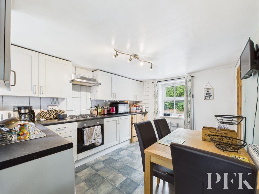 Kitchen/Dining