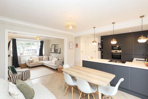 46 Ashgate Avenue, Chesterfield, S40 1JD