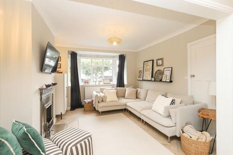 46 Ashgate Avenue, Chesterfield, S40 1JD
