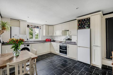 1 bedroom flat for sale, High Street, Alton, Hampshire